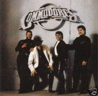 Commodores - Rock Solid