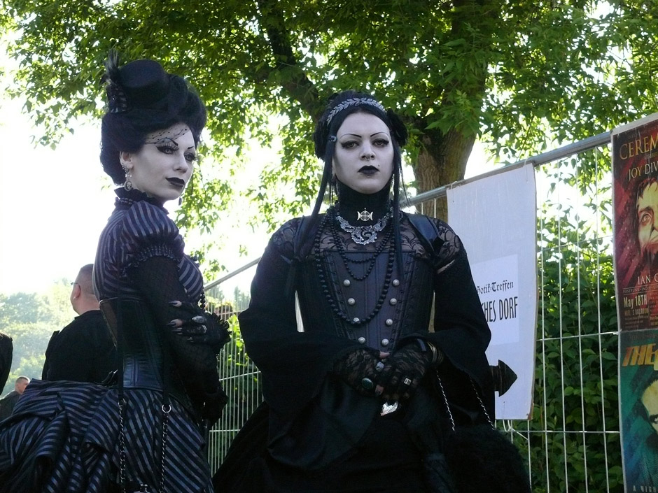 Wave-Gotik-Treffen 2013 - das schwarzbunte Publikum