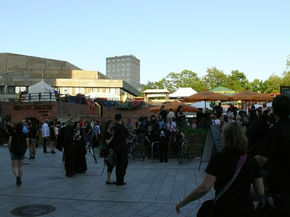 Wave-Gotik-Treffen 2013 - das schwarzbunte Publikum