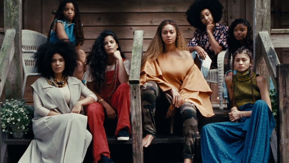 Beyoncés Stylischste Outfits Aus „lemonade“ In Bildern 9914