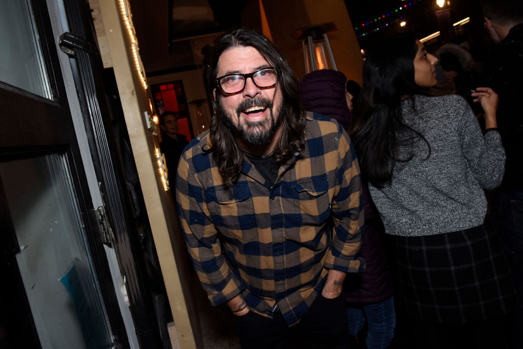 Dave Grohl Vergleicht Neues Foo Fighters Album Mit David Bowies Let S Dance