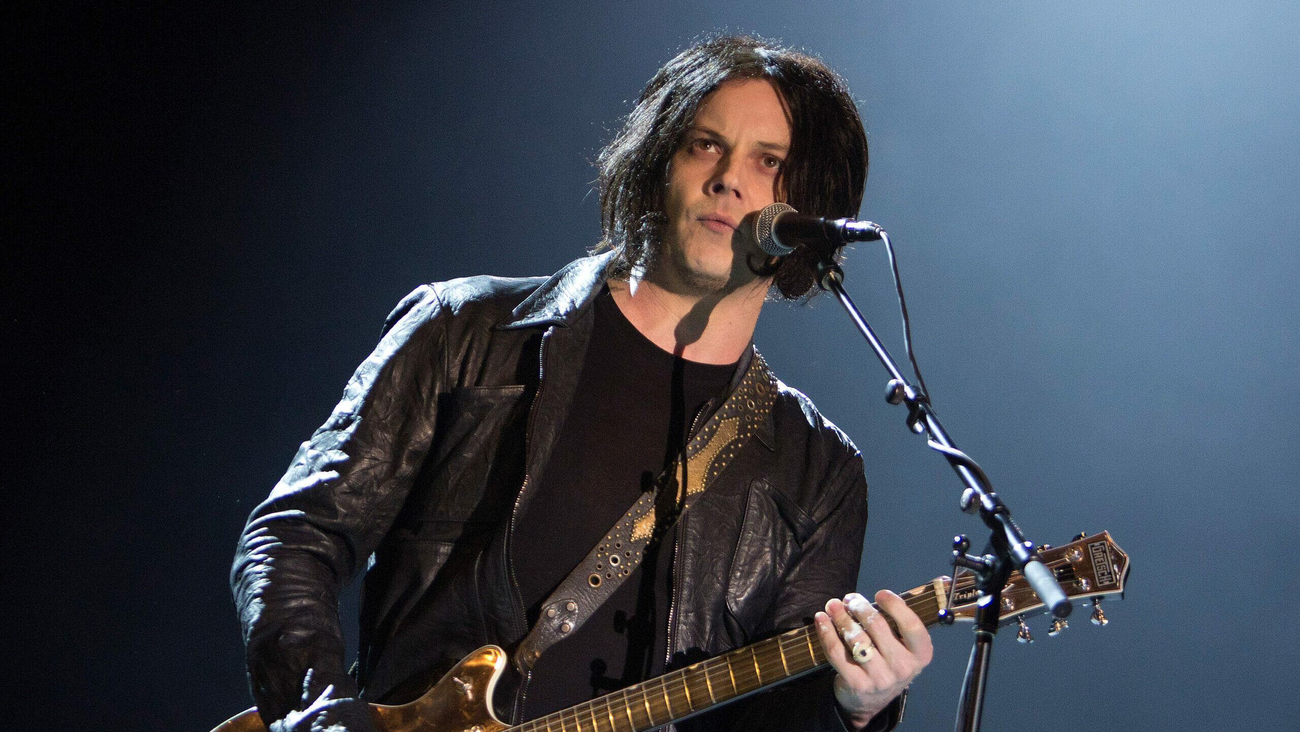 Jack White von The Raconteurs tritt beim Orlando Calling Music Festival - Tag 1 im Florida Citrus Bowl am 12. November 2011 in Orlando, Florida auf