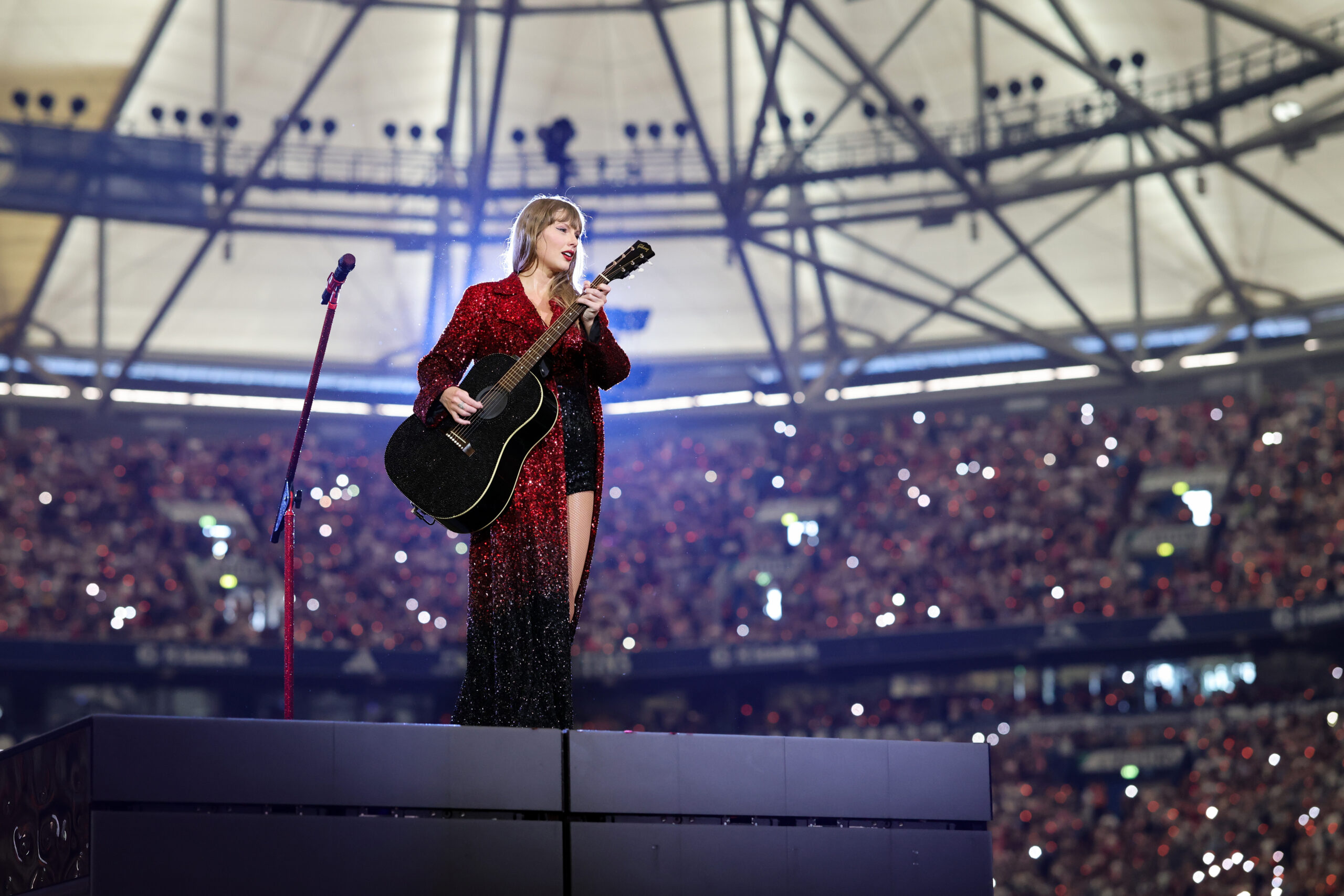 Taylor Swift während der „The Eras Tour“ in der Veltins-Arena 2024 in Gelsenkirchen