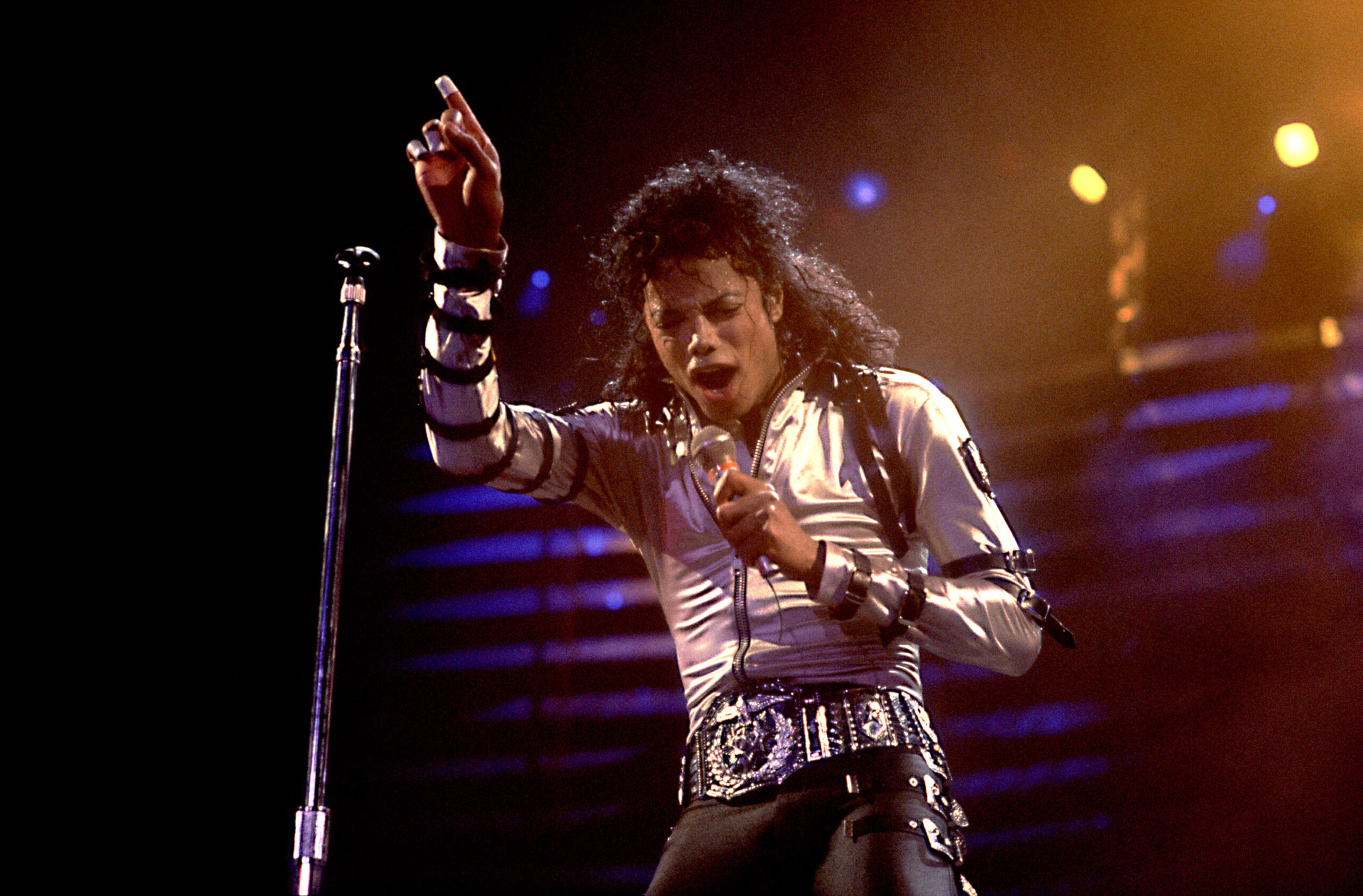 Michael Jackson 1988, während seiner „BAD“-Tour im Rosemont Horizon in Rosemont, Illinois.