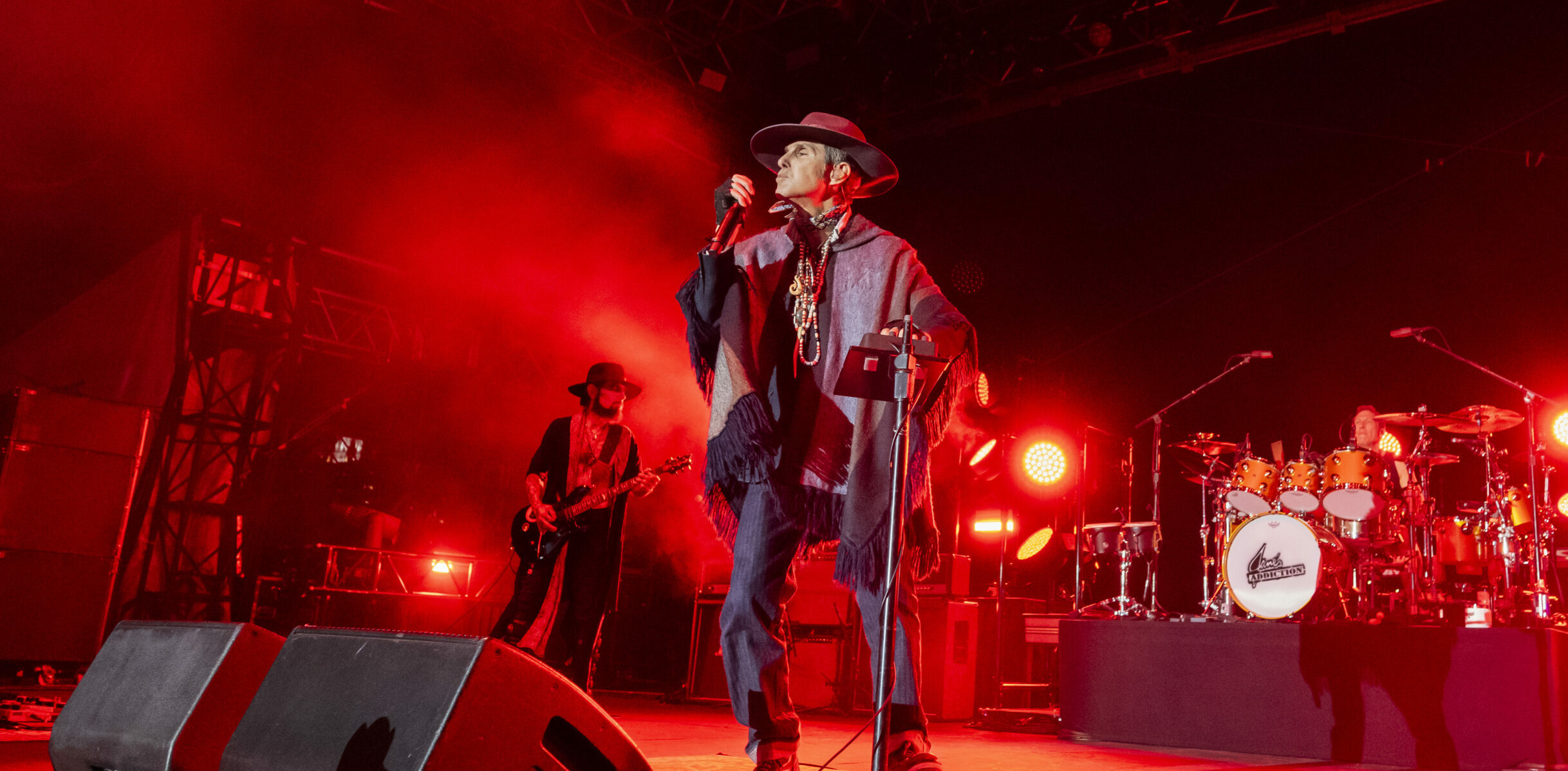 Dave Navarro und Perry Farrell von Jane's Addiction live