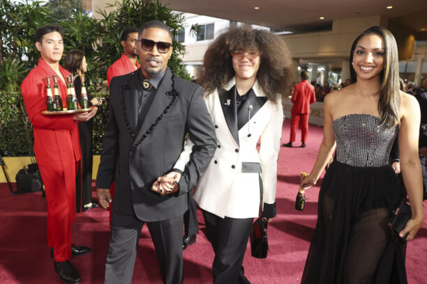 Jamie Foxx nahm seine Töchter Anelise (l.) und Corinne (r.) mit zu den 82. Golden Globe am 5. Januar 2025.